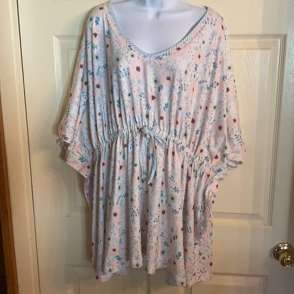 Women’s Medium top